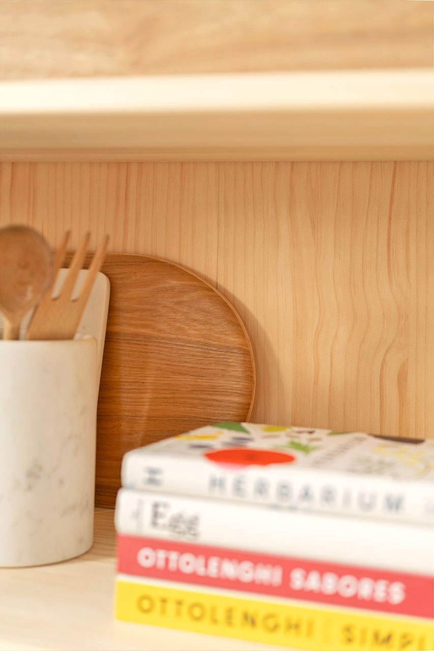 Imagen de ambiente 5 para:Vitrina de diseño para salón